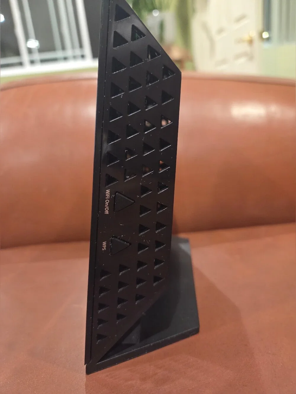 Netgear AC1600 WiFi Modem Router - Pre-owned - Picture 3 of 5